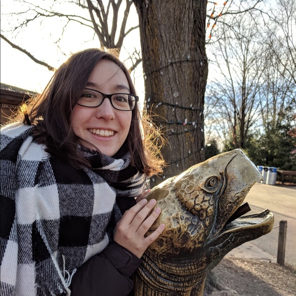 Meet your Posher, Lili - Picture 1 of 1